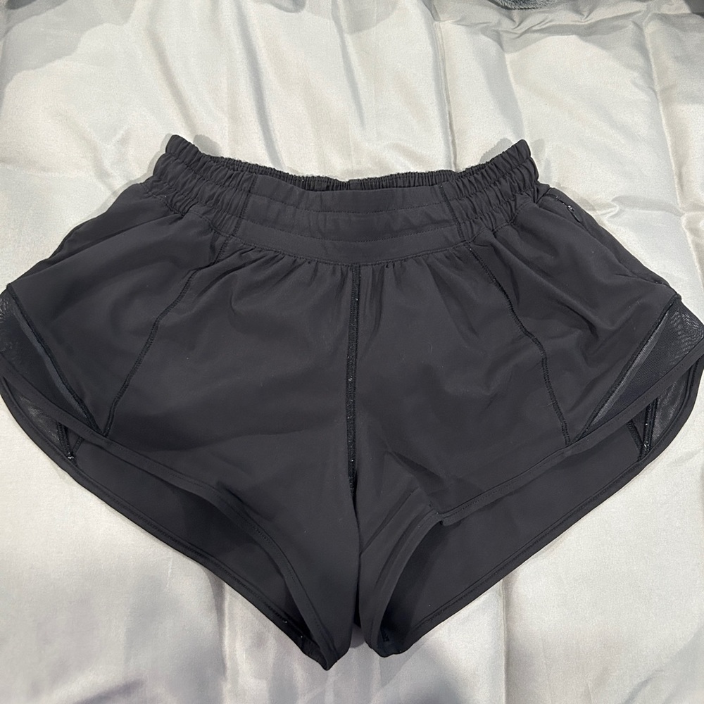 Lululemon Hotty Hots Black Size: 4